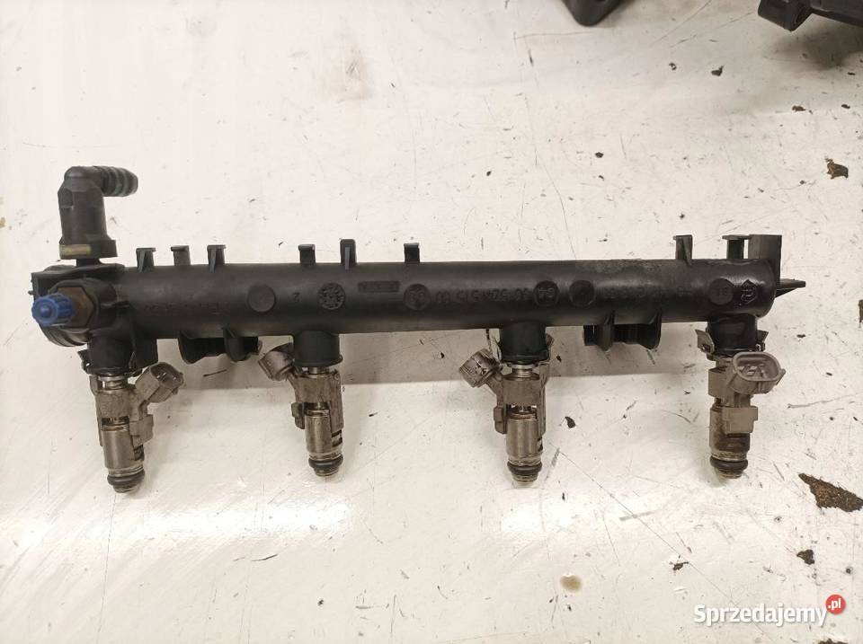 LISTWA WTRYSKOWA 9652451580 14 16V Peugeot 206 I