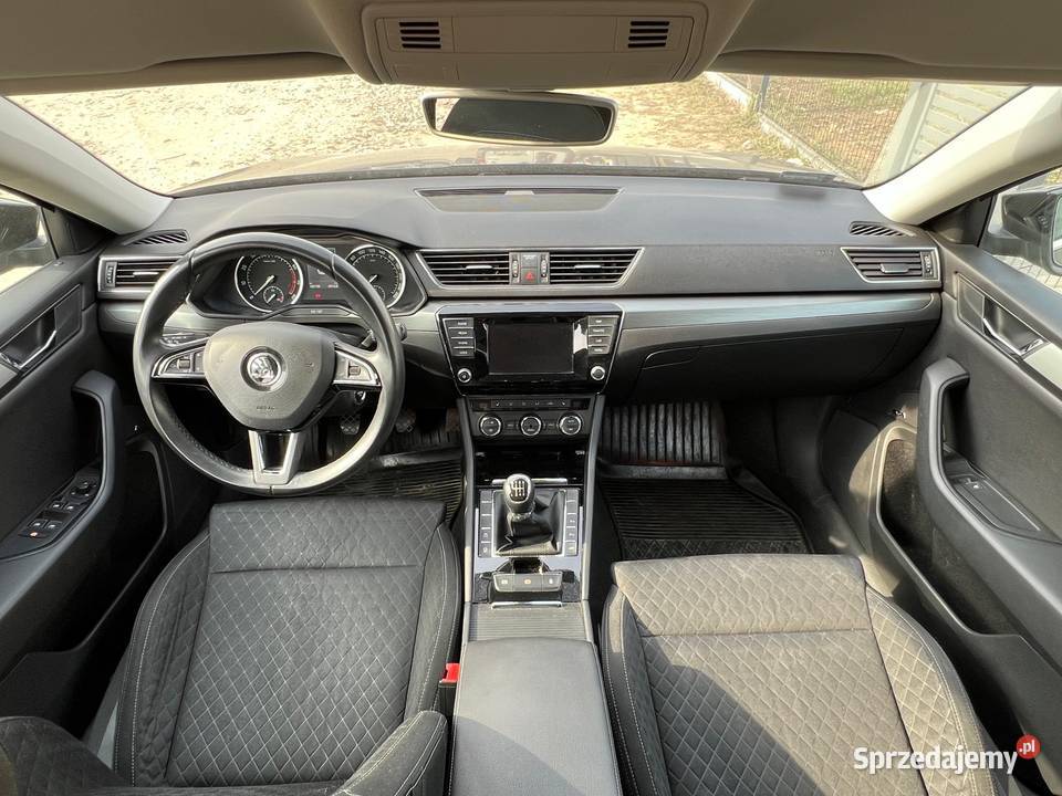 Skoda Superb Style DCC Canton bezwypadkowa salon Superb Poznań