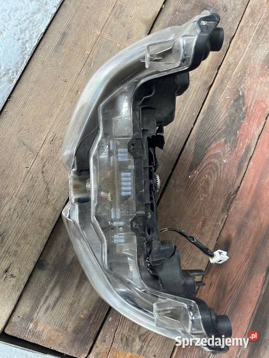 Yamaha Xmax 125 300 400 Tmax lampa przód wielkopolskie Grońsko