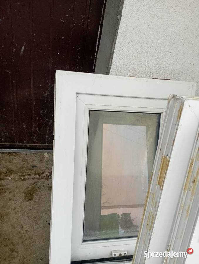 Okno dachowe plastikowe nie systemowe podkarpackie Grodzisko sprzedam