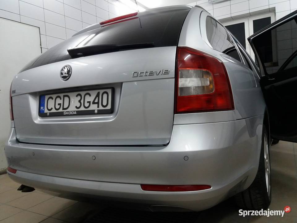 OCTAVIA II FL PREMIA 2010R 19TDI SALON radio Zbójno