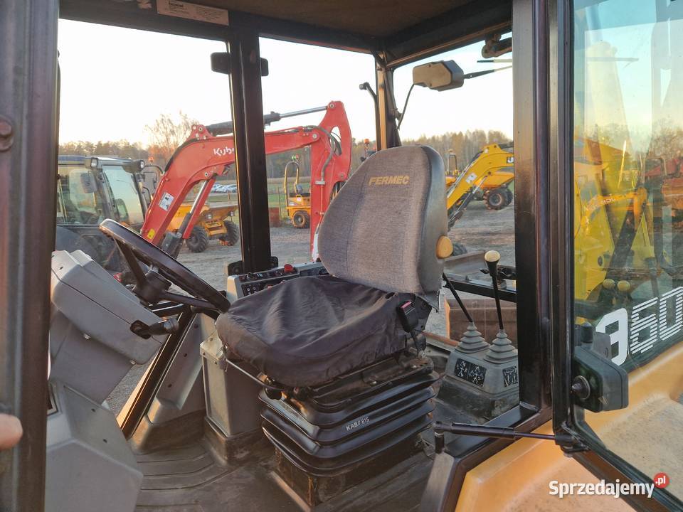 Koparkoładowarka MASSEY FERGUSON Fermec 960 Ryżki sprzedam