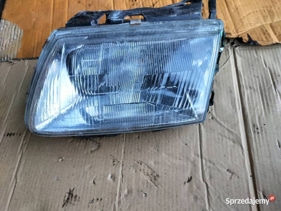 LAMPA LEWA PRZEDNIA Citroen Saxo 5521106L Kamień-Kolonia