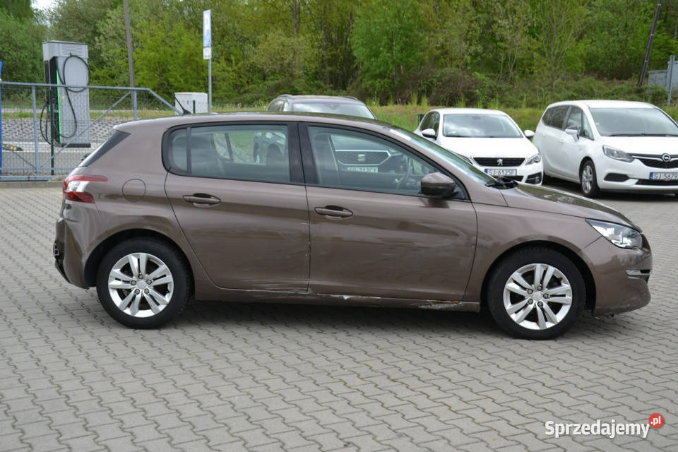 Peugeot 308 12 benzyna 110 tablet ledy komputer