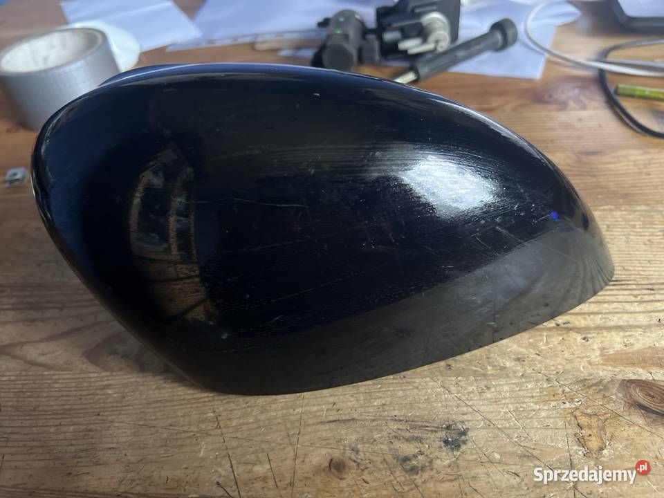 Obudowa lusterka prawa czarna ford fiesta mk7 Margonin