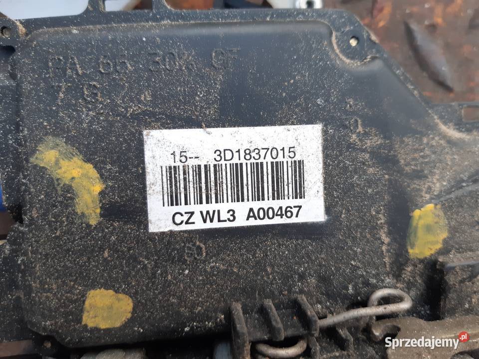 Caddy Golf V Zamek lewy przod przedni osobowe mazowieckie Mińsk Mazowiecki