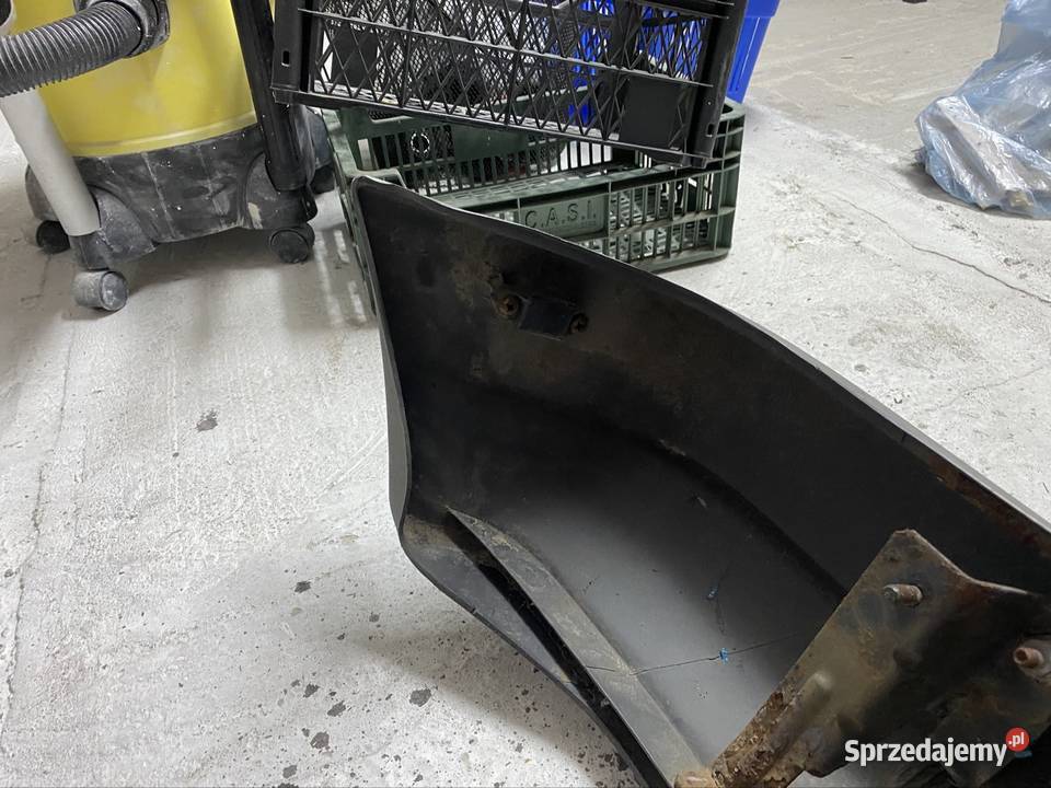 Zderzak przedni Fiat 126 maluch Trzebinia