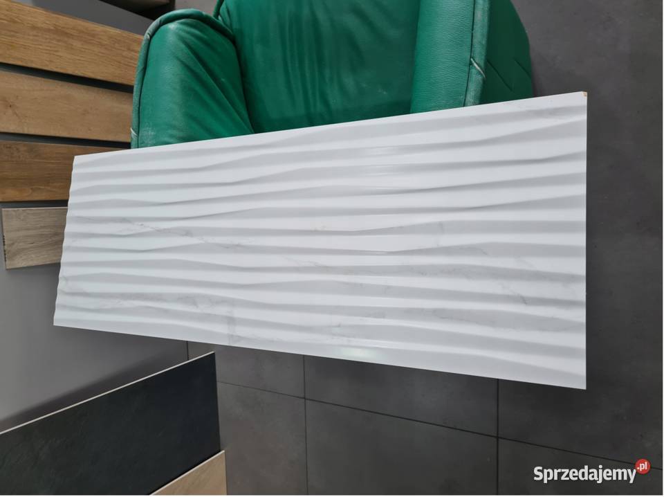 Płytka ścienna BIRENO WHITE STR 328X898 GAT 3 sprzedam
