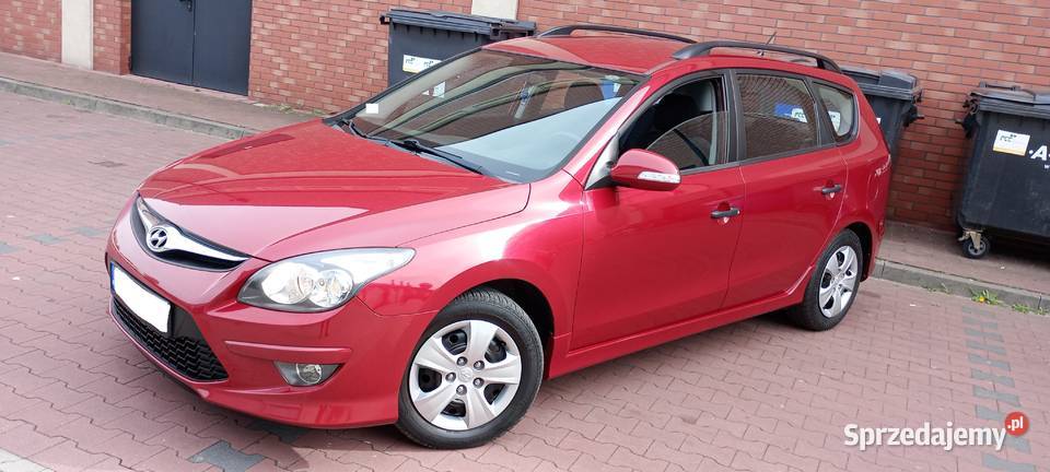 Hyundai i30 14 benzyna 201112 bordowy Radomsko sprzedam