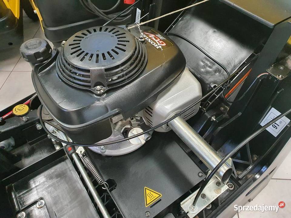 ZAMIATARKA KARCHER 7540 W G spalinowa HONDA Zduny