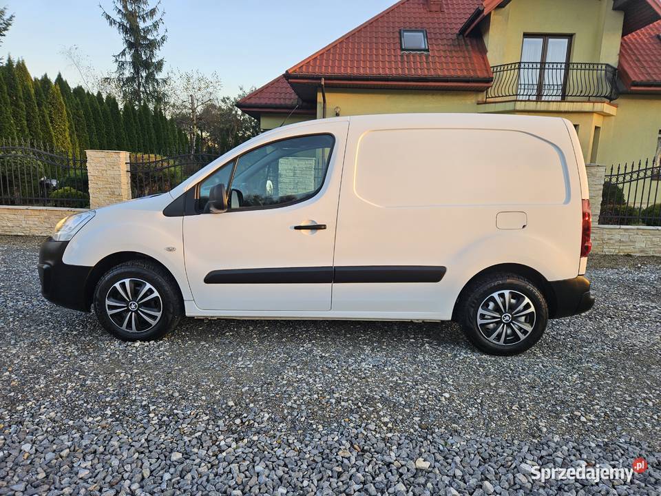 Super stan navi czujniki cofania serwis Tarnów