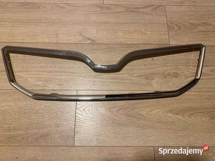 Chrom atrapy skoda octavia iii 5E0 1418