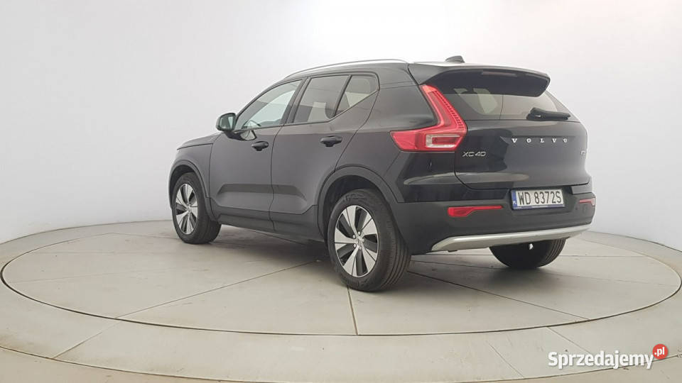 Volvo XC 40 B3 Core aut Z Polskiego Salonu 4/5 Warszawa sprzedam