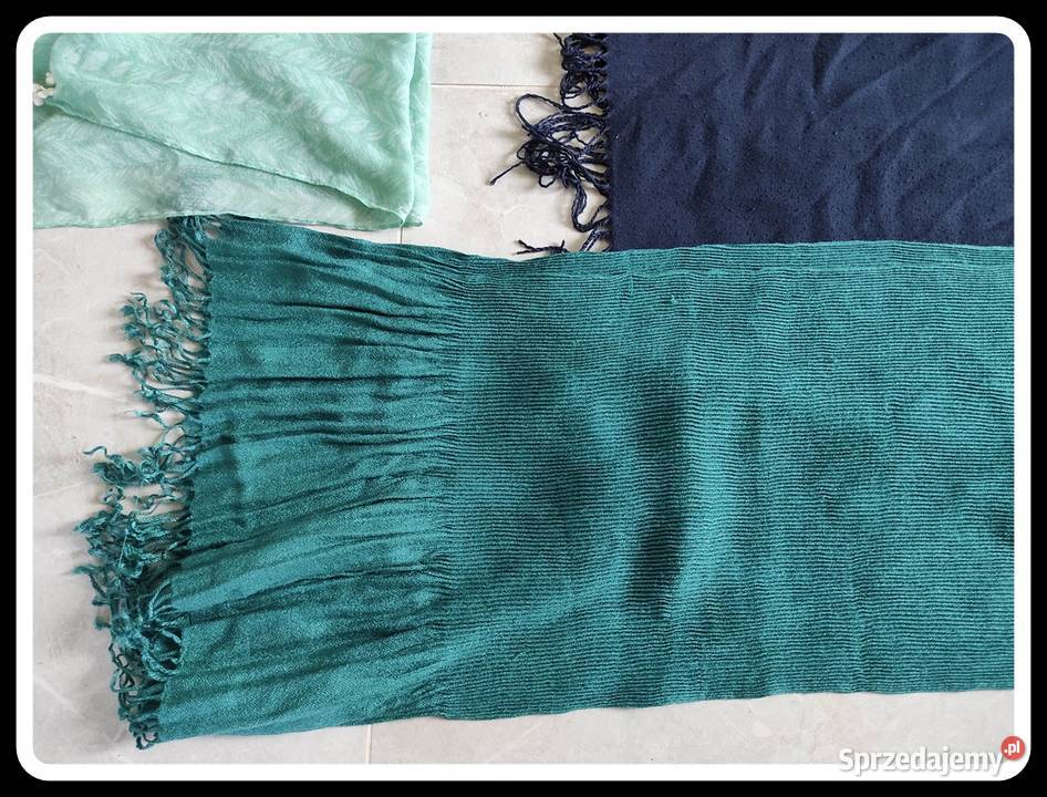 Zestaw szalików szali i chust 6 sztuk Płock