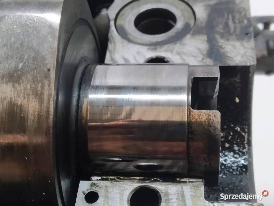 GŁOWICA KOMPLETNA 038103373R 19 TDI VW osobowe Części samochodowe świętokrzyskie
