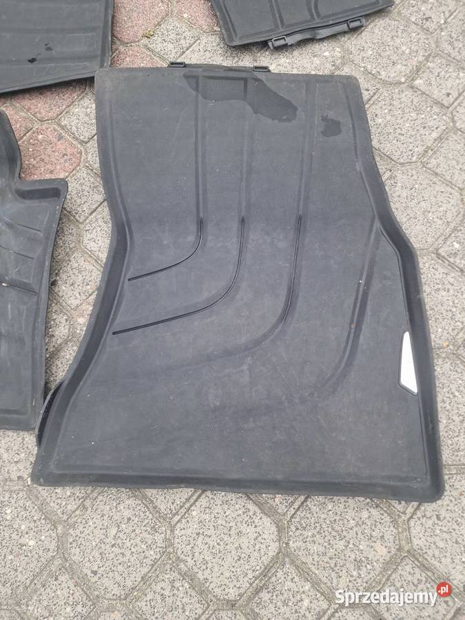 Dywaniki samochodowe osobowe Motoryzacja Ostrów Wielkopolski