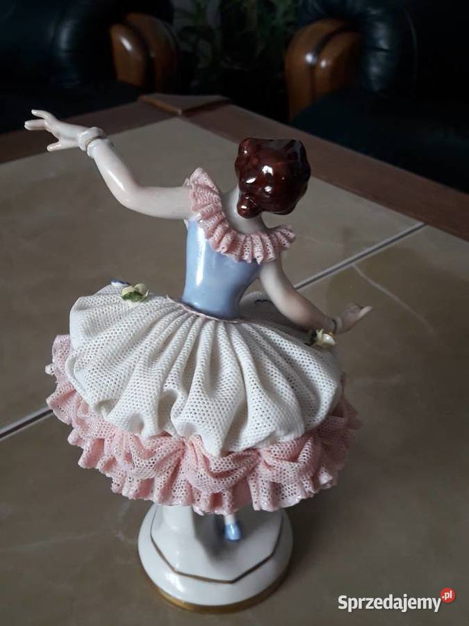 VOLKSTEDT BALETNICA FIGURA KORONKI ANTYK Janów Lubelski