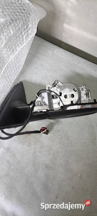 NOWE ORYGINALNE LUSTERKO LEWE SKODA SUBERB pomorskie Luzino