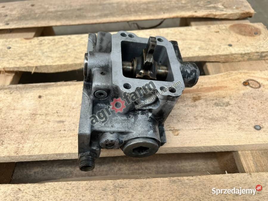 Obudowa Case Farmall 105 Luxxum 100 Skrzynia biegów Byków