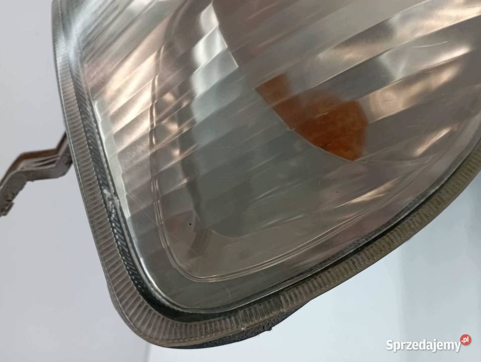 LAMPA PRZÓD PRAWA KOMBI E12 Toyota Corolla IX sprzedam