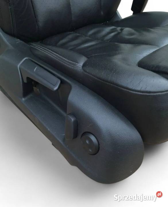 FOTEL PRZÓD PRAWY PASAŻERA CZARNA SKÓRA VW