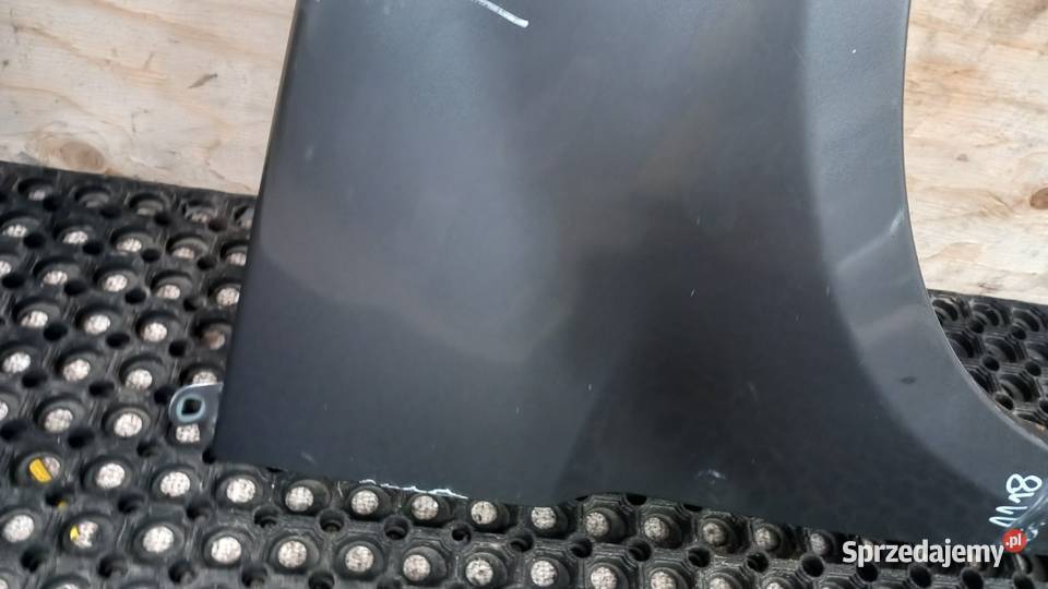 MERCEDES W245 BŁOTNIK PRZÓD PRAWY 391 osobowe Zbierkowo