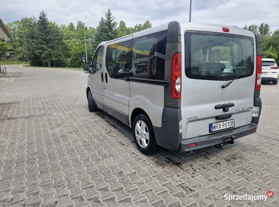 Opel Vivaro 20 114 2006 9osobowe Pińczów