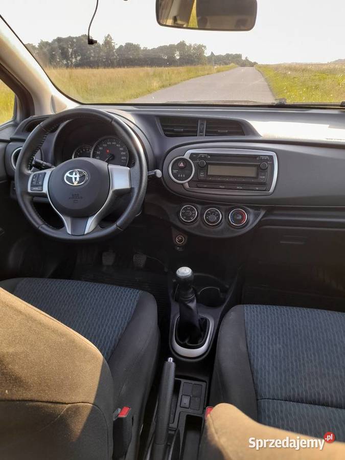 Toyota yaris 10 VVTi 2012r 188 klima 2 komplety 188000km Yaris Olkusz