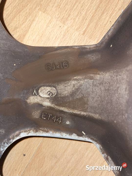 Alufelgi z oponami r16 Rożnów