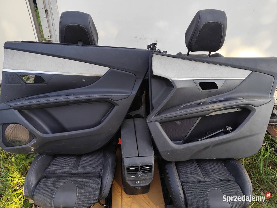 Kompletny środek Peugot 5008 II Babimost sprzedam