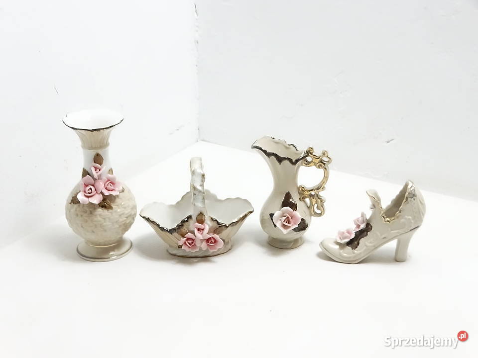 Porcelanowe Miniaturki Figurki Z Różami Vintage Biłgoraj