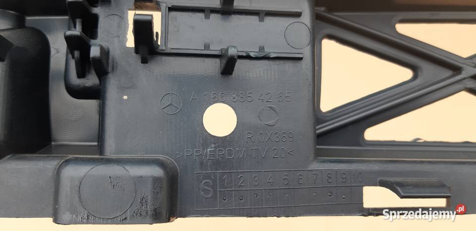 MERCEDES GLE W166 MOCOWANIE ZDERZAKA PRZÓD Bieleń