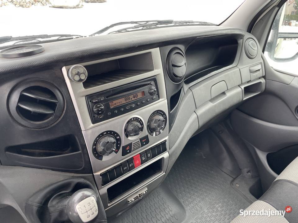 IVECO Daily 30 Kontener Winda Dhollandia 750