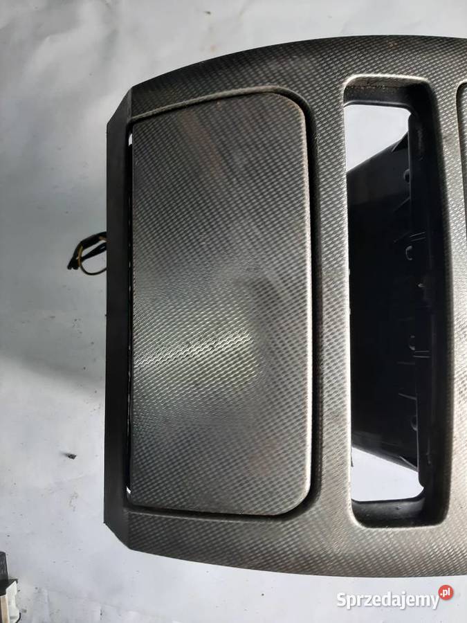 KIA MAGENTIS schowek panel środkowy zapalniczka osobowe Ksawerów