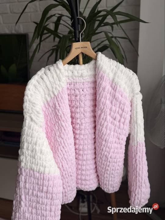 Miękki puszysty sweter kujawsko-pomorskie Solec Kujawski