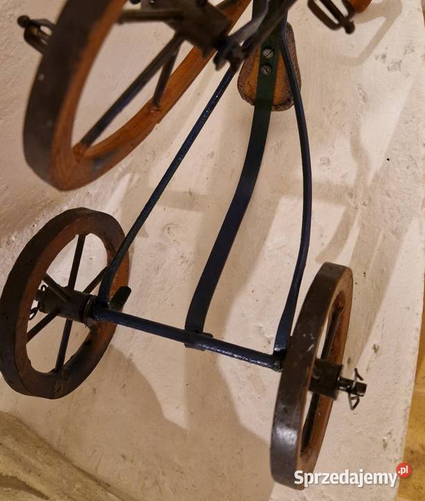 Rzeźba figura ROWER francuski galeria w Lublin