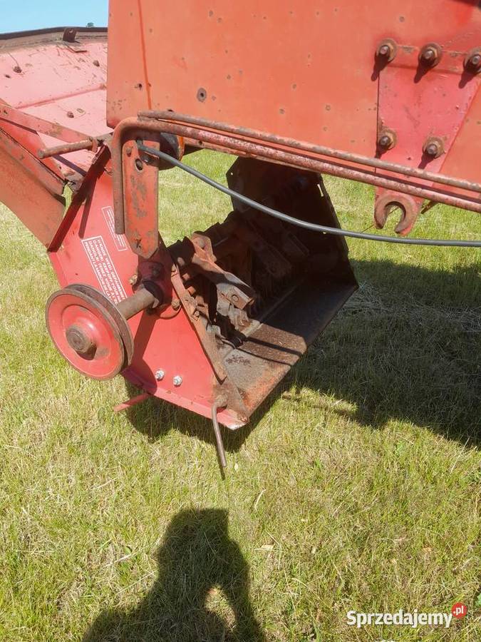 Kombajn zbożowy Massey Ferguson 186 nieuszkodzony Bąków