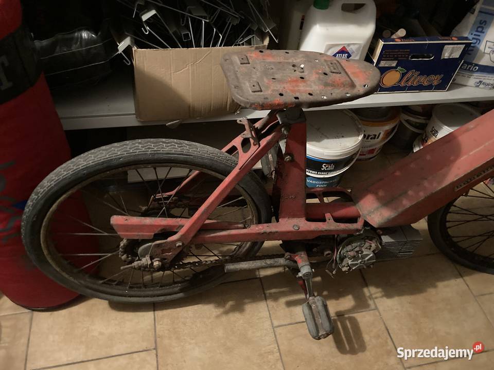 Zabytkowy motorower na pedaly Brabetta uszkodzony Ożarów Mazowiecki