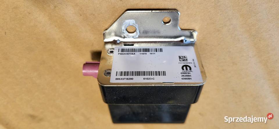 Dodge Ram 1500 LIMITED 2021r Antena Dachowa Mojusz