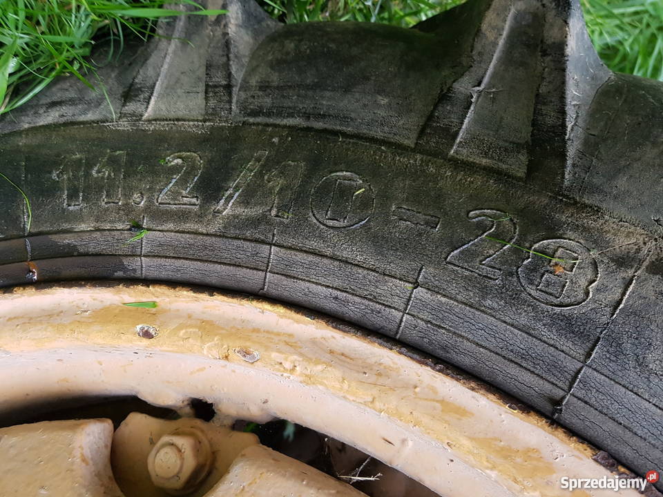 Opona 1121028 nieuszkodzony