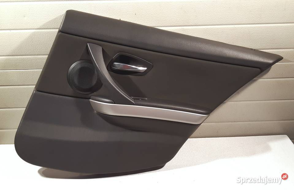 BOCZEK DRZWI PRAWY TYŁ BMW E91 Mielęcin sprzedam