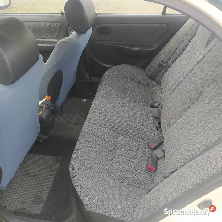 TOYOTA COROLLA E10 SEDAN 14XLI 88 1992 r wielkopolskie
