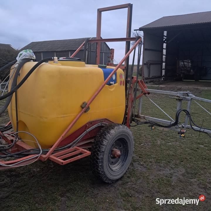 Sprzedam opryskiwacz 1200l Oleśniki