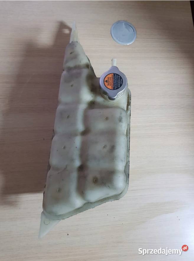 Zbiornik wyrównawczy płynu chłodzącego Nissan sprzedam