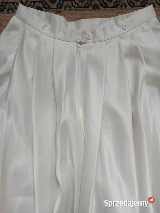 suknia ślubna dwuczęściowa elegancka