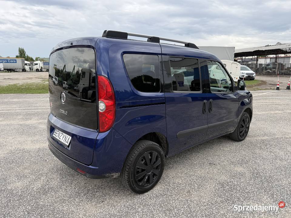 Fiat Doblo 14 BENZYNA Klimatronik Tempomat czujnik parkowania