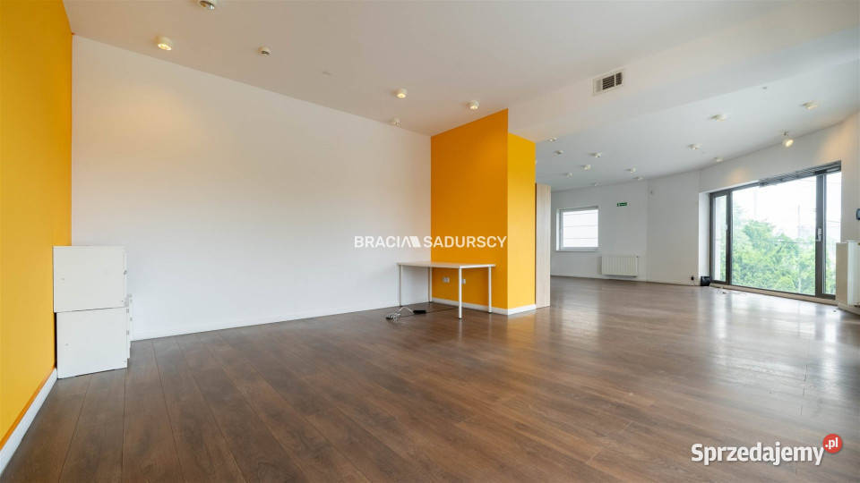 wynajmu lokalu 102m2 Kraków Balicka