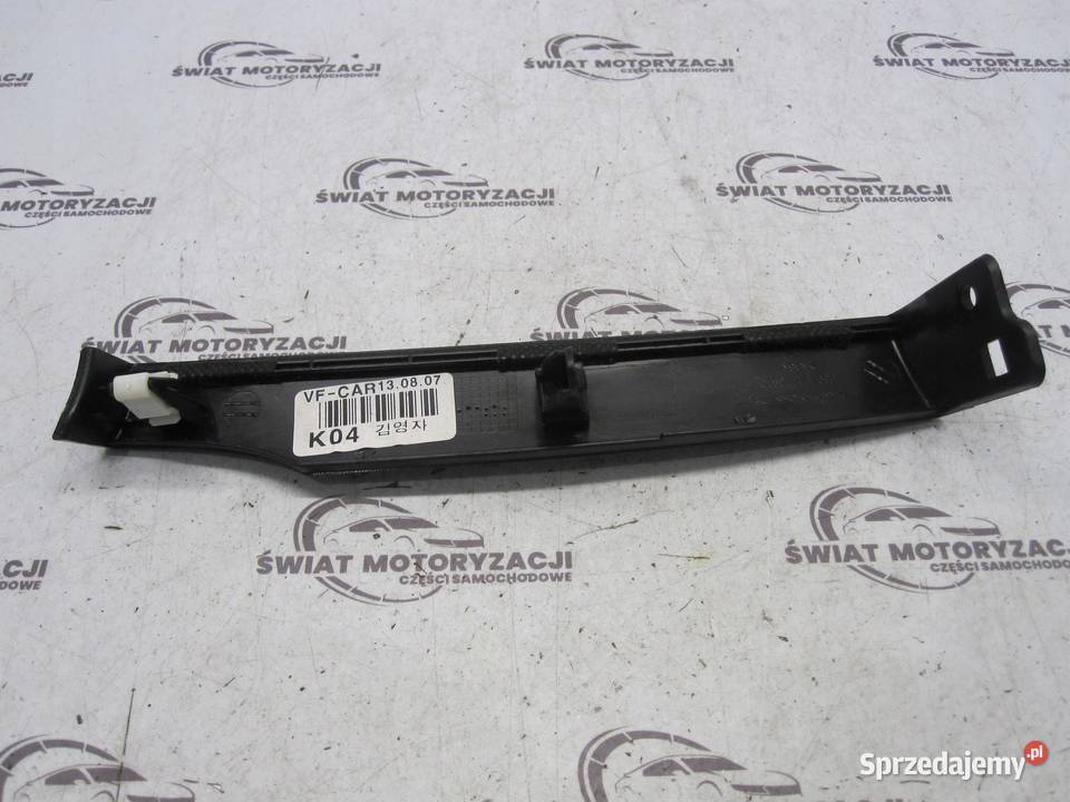 HYUNDAI i40 13r listwa deski rozdzielczej