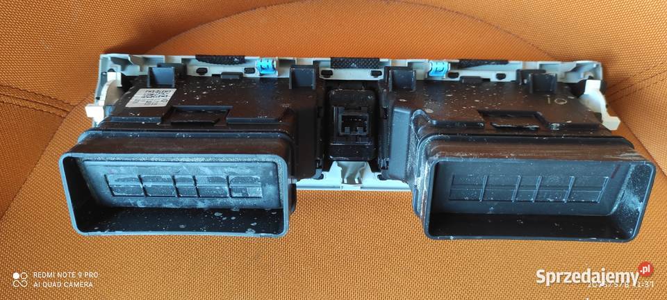 Kratka nawiewu Środkowa Subaru Outback V 2018 r śląskie Częstochowa sprzedam