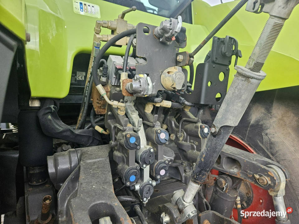 ciągniki Claas AXION 810 CMATIC AXION 810 CMATIC Pozostałe Skępe